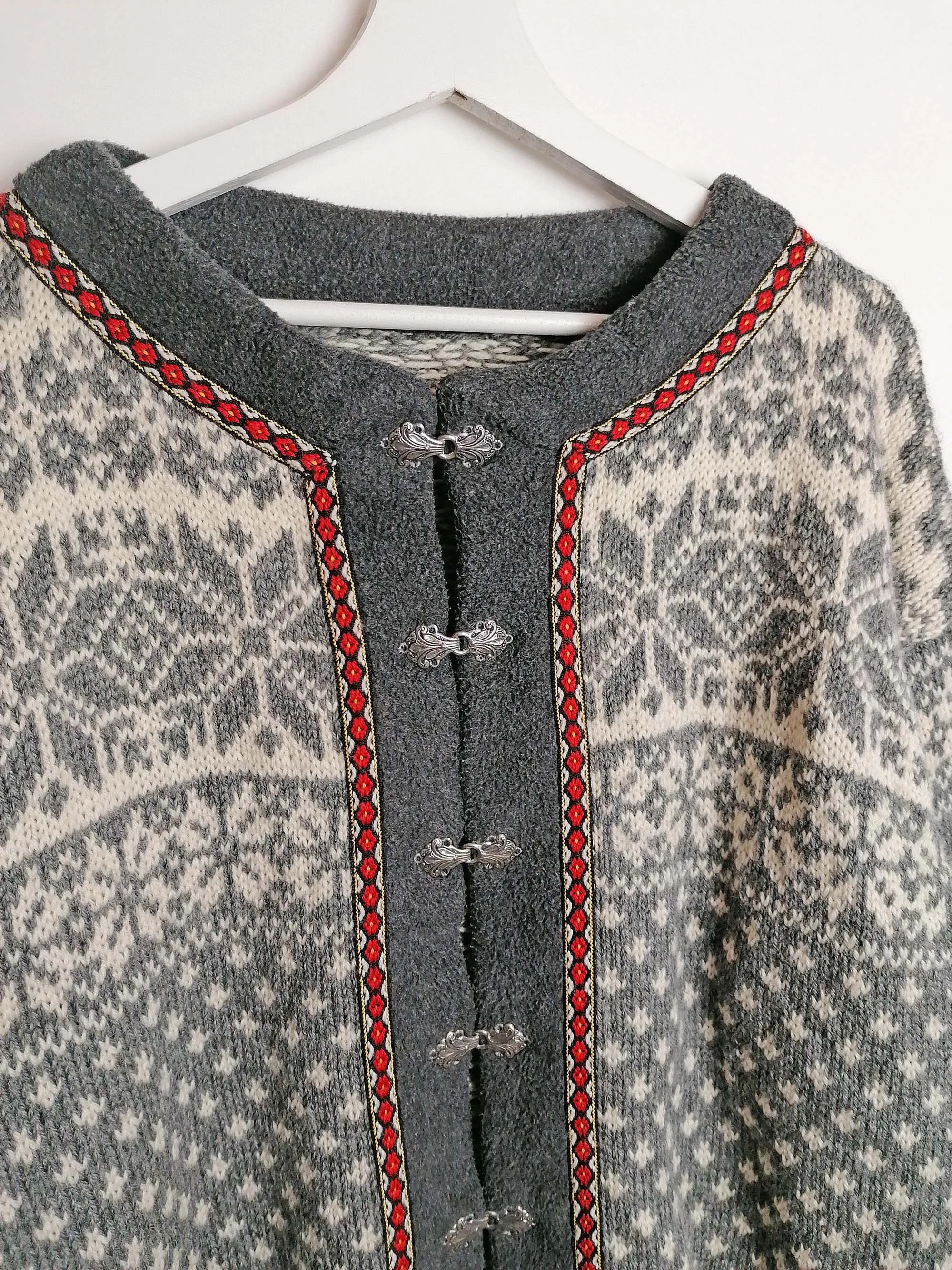 80's Norway Folk Cardigan - size M-L