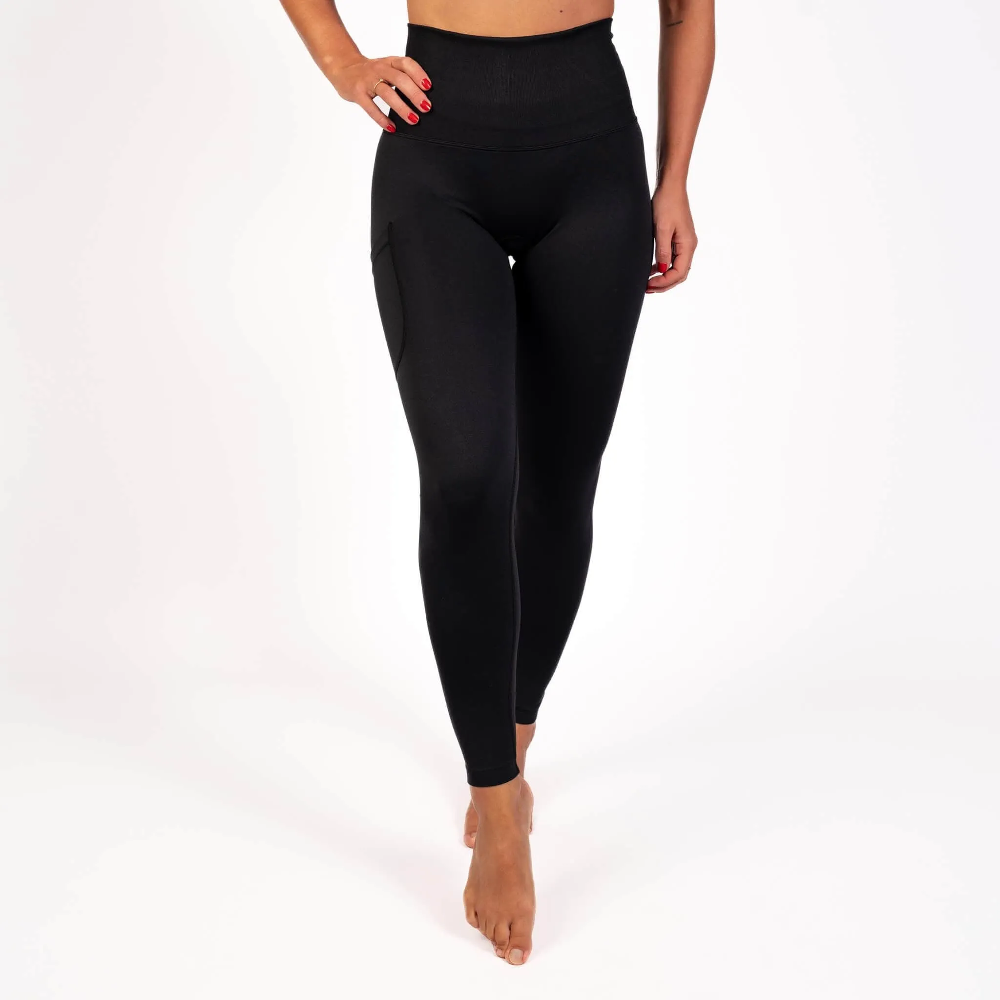 Black Pocket Scrunch Seamless