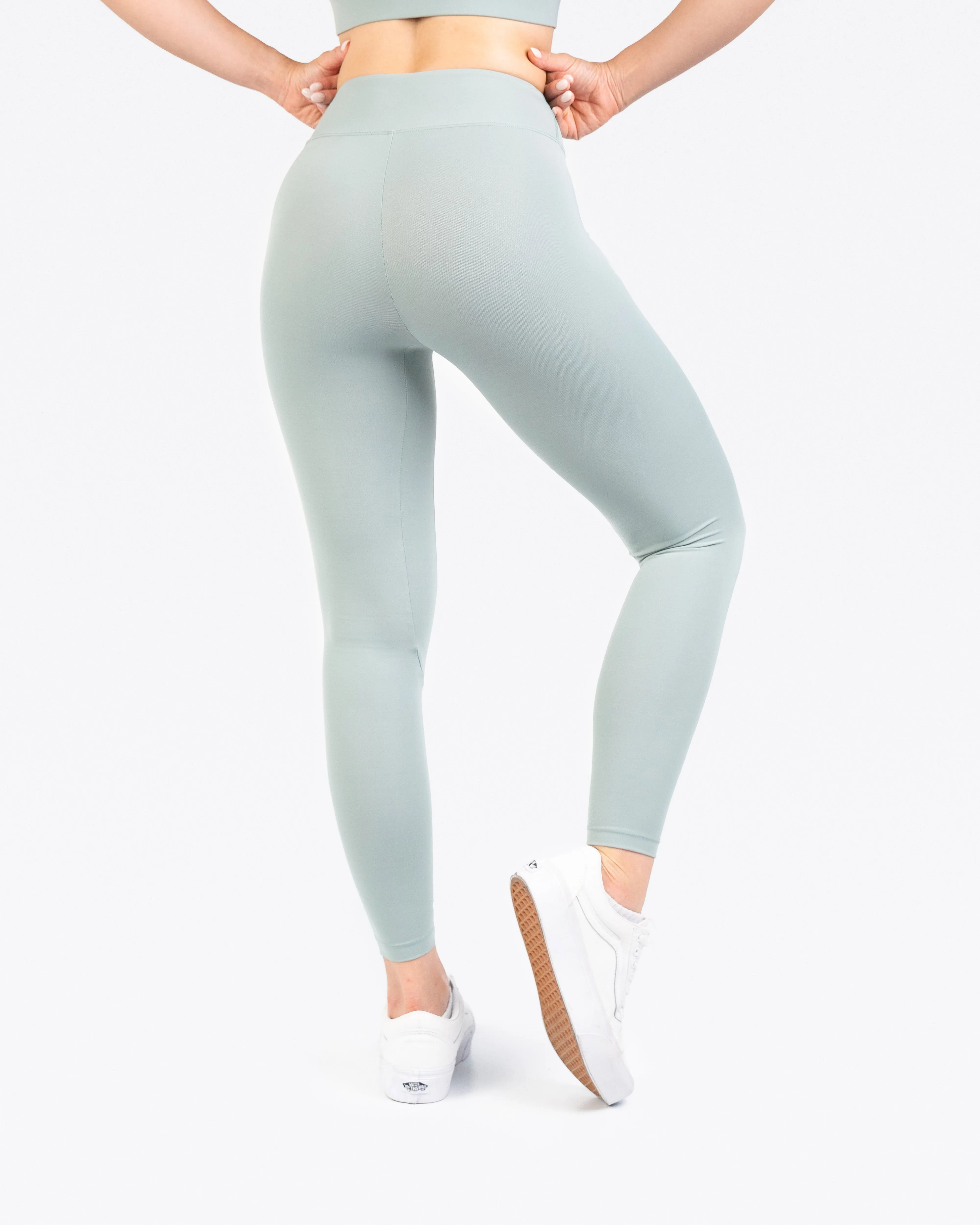 CSL High-Waisted Leggings