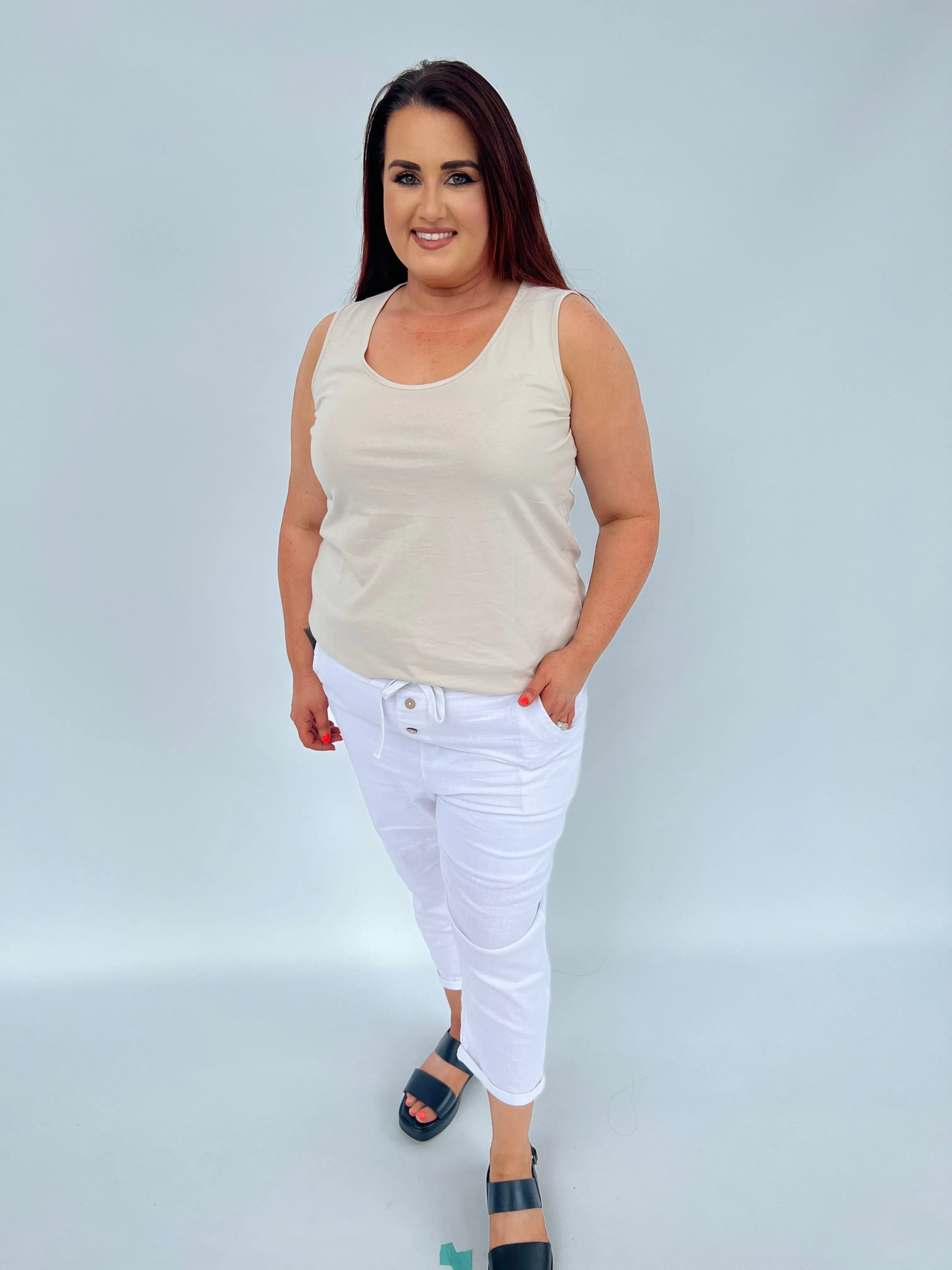 Indy Linen Crops in White